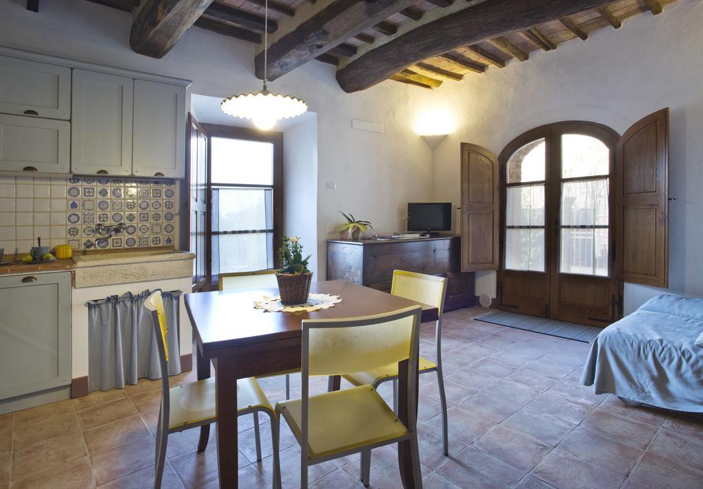 Casa vacanza vicolo degli orti Monticiano Esterno foto